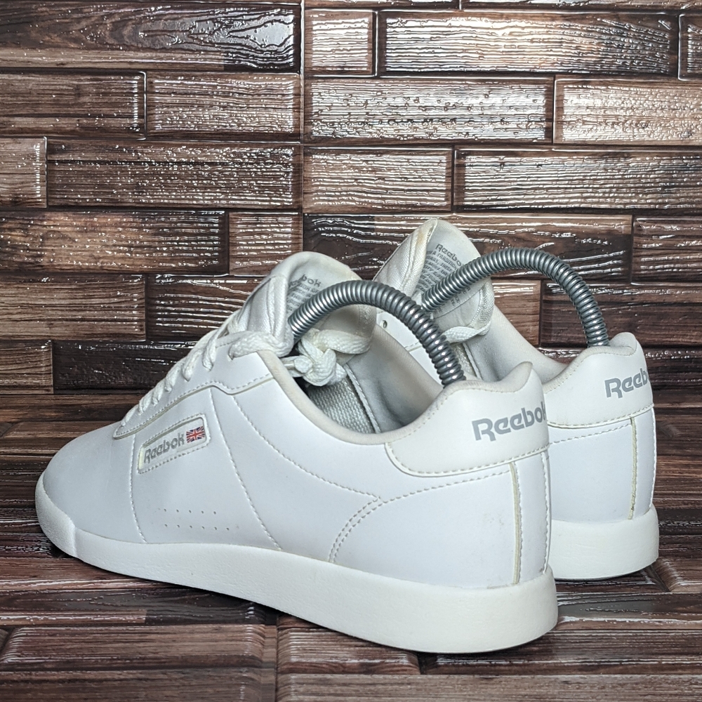 Reebok Classic Sneaker - Women's 7_3